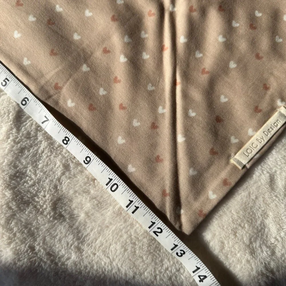NWT Loic by Design Mini Hearts Print Dog Bandana for Valentine's Day, Tan, M